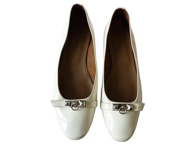 Hermès Ballettschuhe Silber Aus weiß Lackleder Metall