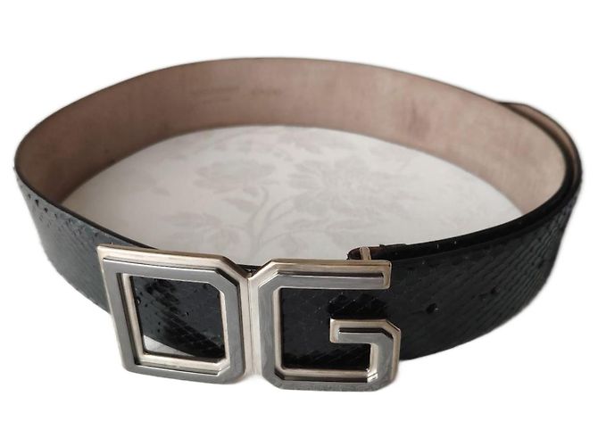 Dolce & Gabbana CINTURÓN DE PIEL DE PITÓN DOLCE&GABBANA CON HEBILLA DG. Negro