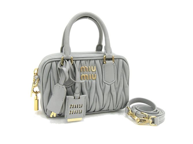 Bolsa Miu Miu Matelassé Marrom