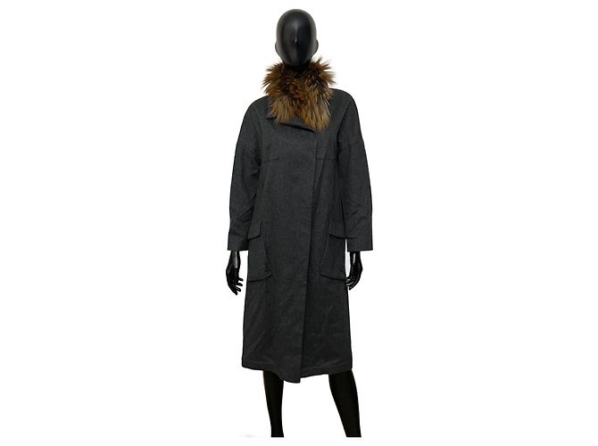 Abrigo Brunello Cucinelli de cachemira gris