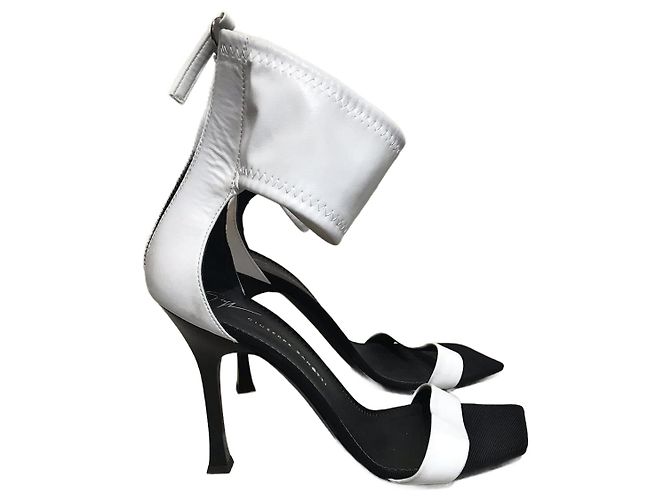 Sandali GIUSEPPE ZANOTTI T.EU 37.5 Pelle Nero