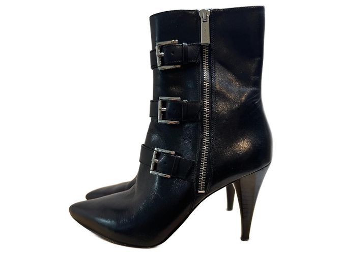 Michael Kors Lori Ankle Boots Black