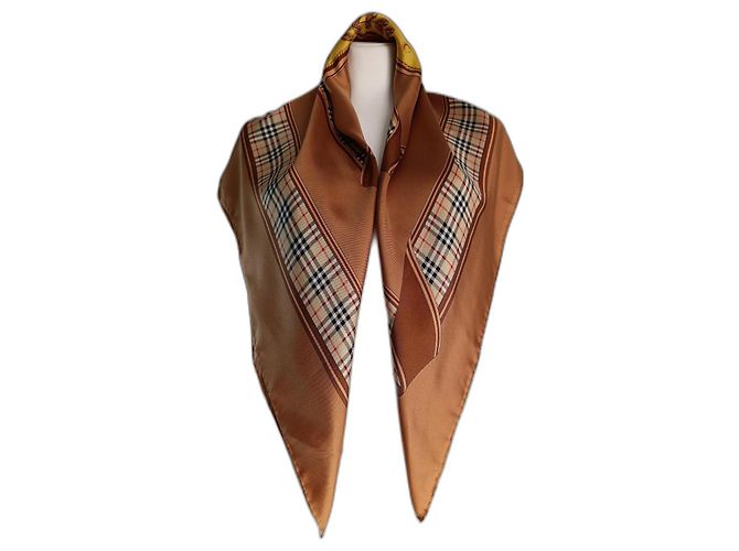 Burberry Sciarpe di Seta Beige