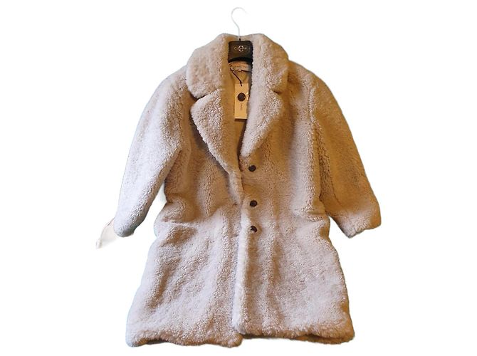 Gerard Darel Teddy coat this at Darel Beige