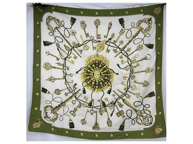 Vintage Hermès "Les Clefs" by Cathy Latham Golden Green Yellow Olive green Eggshell Dark green Silk  ref.1791522