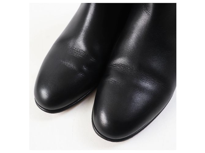 Hermès Botas curtas de couro com fivela Hermes Kelly pretas Preto