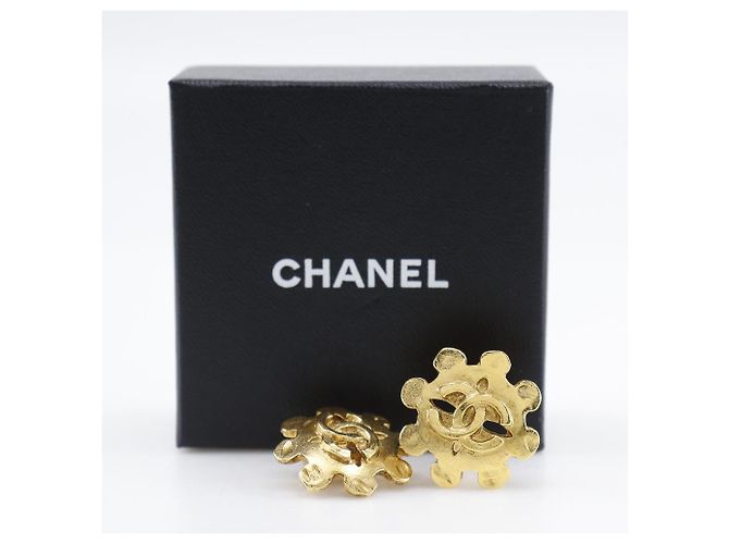 Orecchini Chanel Coco placcati in oro 94P D'oro