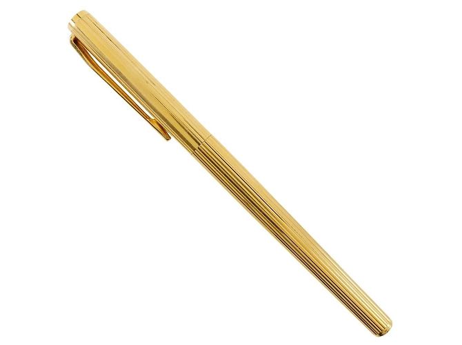 Pluma Montblanc Noblesse chapada en oro Dorado