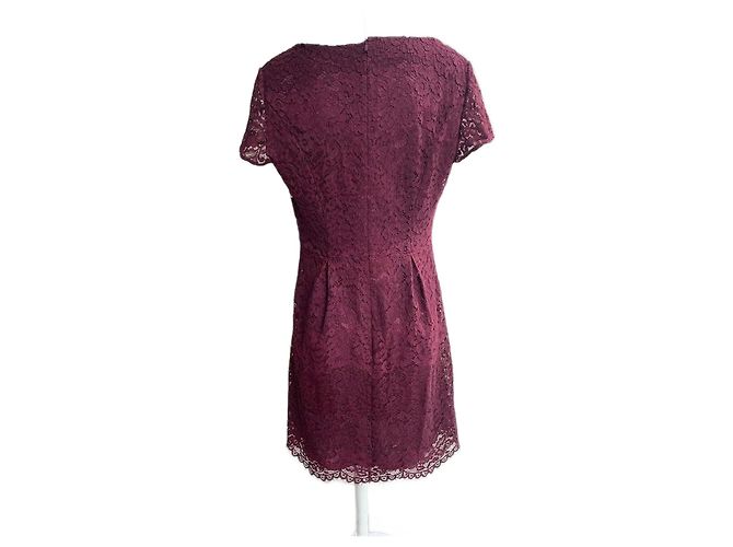 Vestido de encaje rojo bordeaux Hugo Boss Roja