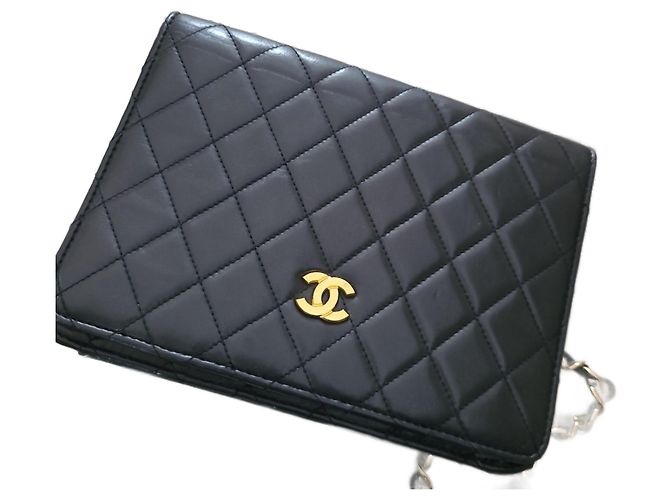 Wallet On Chain Chanel Handtasche aus schwarzem Leder
