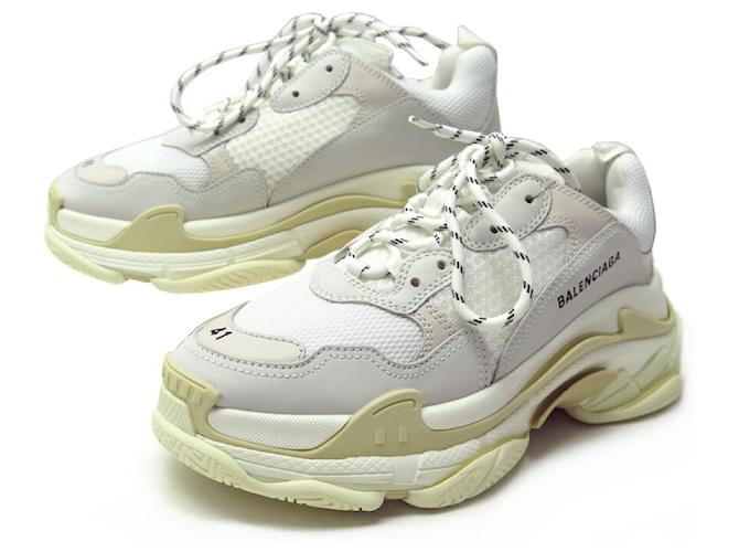 Outfit Balenciaga Triple S Balenciaga Speed Indossate Uomo