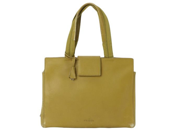 Prada Vitello