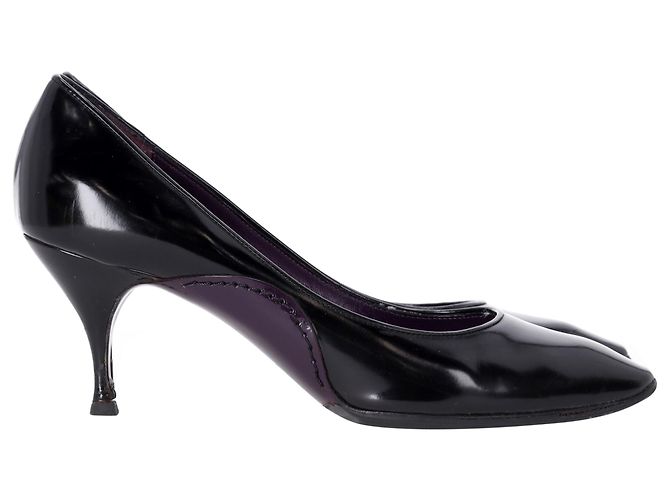 Céline  Celine Almond-Toe Kitten Heel Pumps in Black Leather