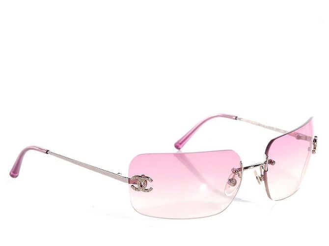 Óculos de sol Chanel rosa e prateados de plástico Prata