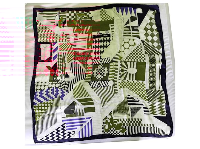 Hermès Square Multiple colors Silk  ref.1857099
