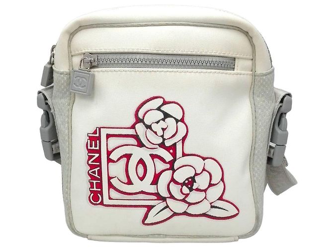 Chanel Sport Reisetasche weiß rot Nylon