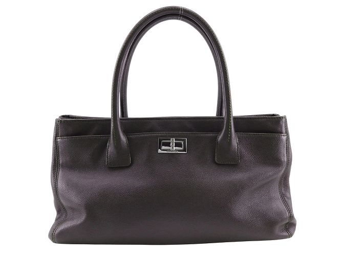 Executive Bolsa Executiva Chanel em Couro de Bezerro Marrom