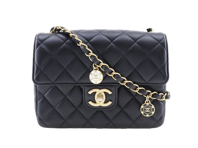 Chanel Matelasse Shoulder Bag Black
