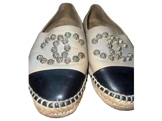 Cambon Chanel Leather Espadrilles CC Camelia Beige