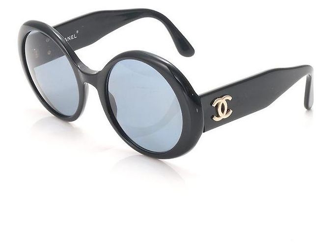 Chanel Sunglasses Black Golden Plastic