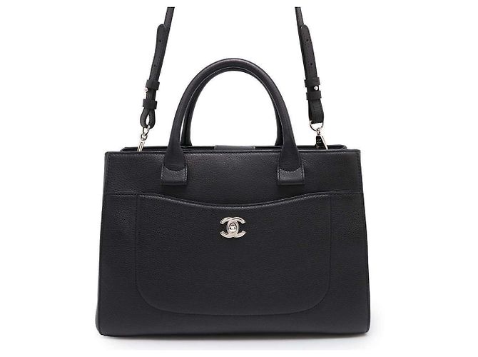 Sac à main Neo Executive de Chanel Noir