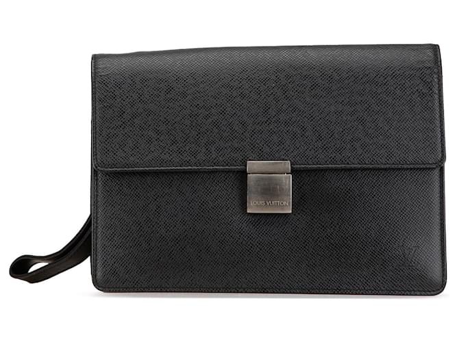 Bolsa Clutch Selenga Taiga preta Louis Vuitton Preto Couro  ref.1866125