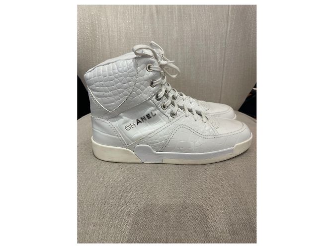 Baskets CHANEL T.EU 41 Cuir Blanc