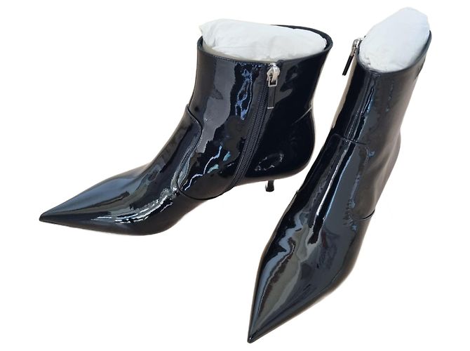 Dior Botines de cuero charol Negro