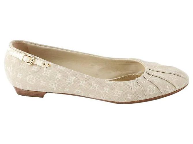 Louis Vuitton Beige Ballerinas