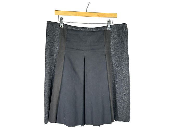Saia mini plissada em lã virgem PRADA cinza