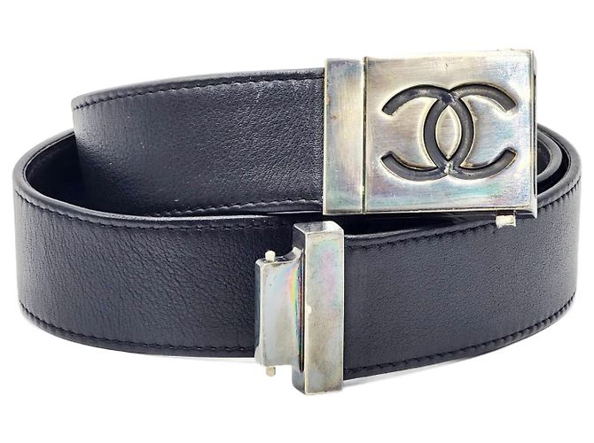 Cinto de couro Chanel com fivela de metal gunmetal prateada Preto