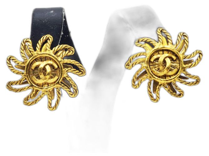 Orecchini Chanel Vintage Gilt Twisted Sun CC Gold hardware