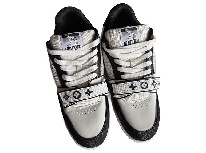Louis Vuitton Baskets LV Trainer Noir Blanc