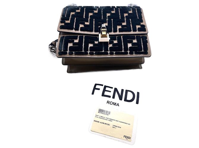 Peekaboo Fendi Handtasche aus Leder Braun