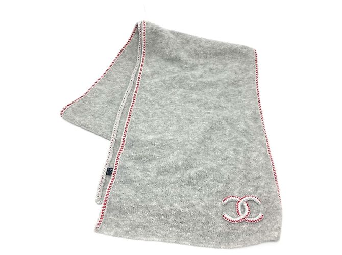 Chanel Kaschmirschal in Grau Braun