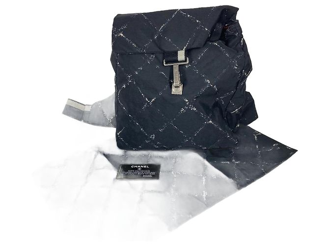 Zaino della vecchia linea di viaggio Chanel Nero Bianco