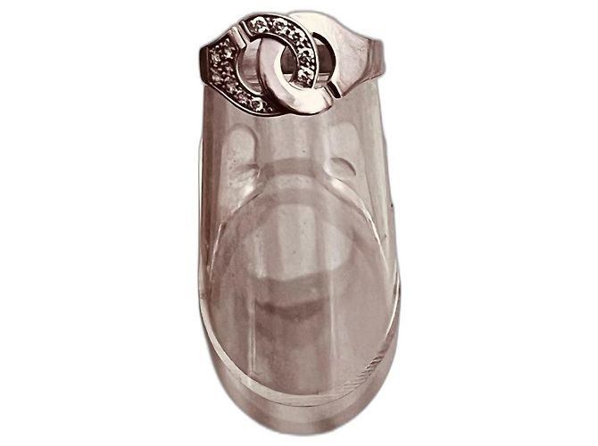 Anel Dinh Van Menottes R10 em ouro branco e diamantes