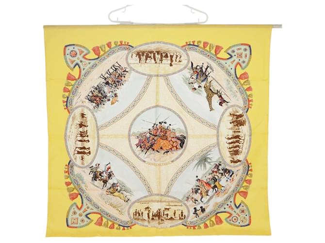 Hermès Carré 90 Yellow Silk  ref.1889259
