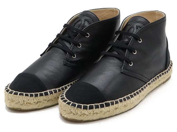Botas Chukka de cuero, lona y yute de Chanel