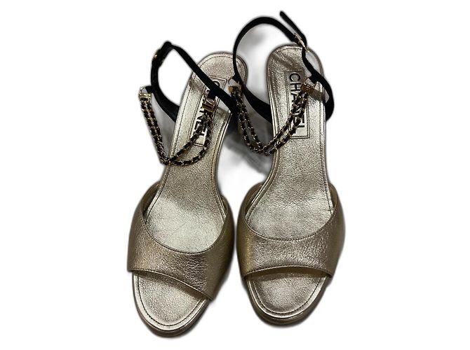 Cambon Bailarinas Chanel de piel dorada Dorado