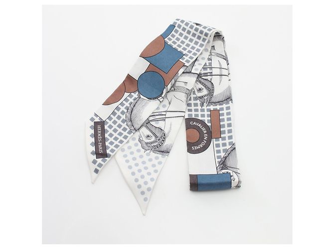 Hermès Hermes Silk Twilly Cavalier en Formes Scarf White