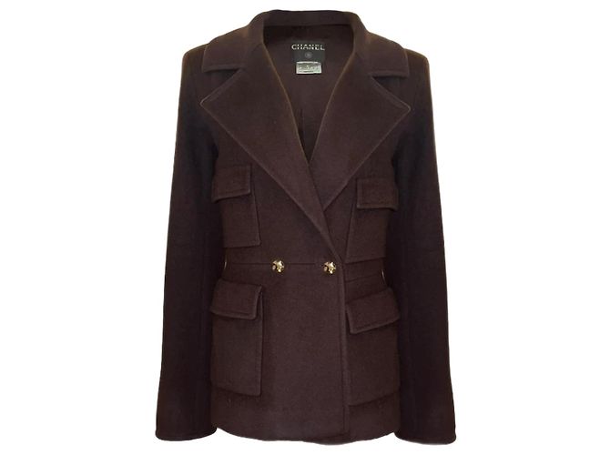 Chanel Giacca Marrone Bottoni Gioielli Marrone scuro