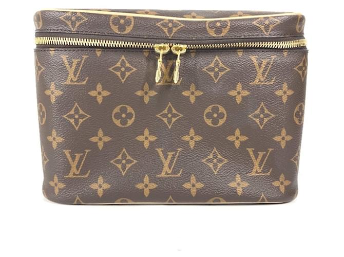 Louis Vuitton Nice Marrom Lona  ref.1904104