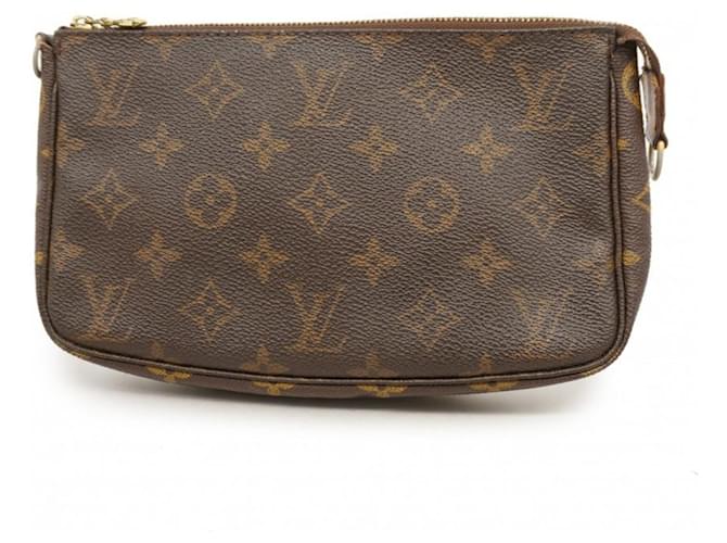 Louis Vuitton Pochette Accessoire Marrom Lona  ref.1904550