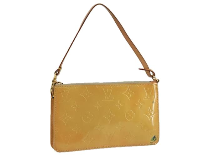 LOUIS VUITTON Monogram Vernis Lexington Accessory Pouch Beige M91010 Auth 104125 Patent leather  ref.1913904