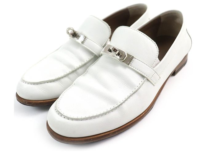 Hermès Mocassins de couro com fivela Hermes Kelly brancos