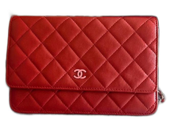 Wallet On Chain Clutch Chanel in pelle rossa Rosso