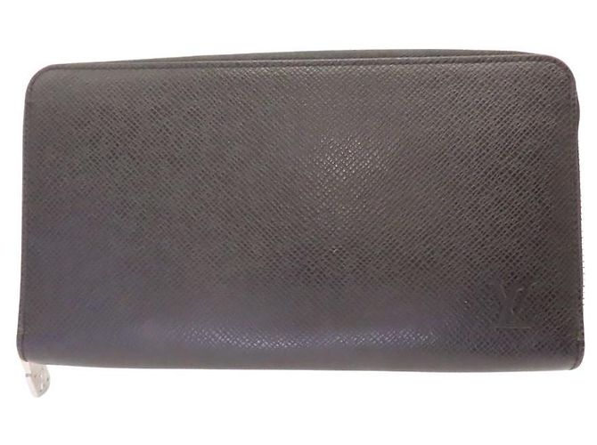 Carteira Organizadora Zippy Louis Vuitton Taiga Preto