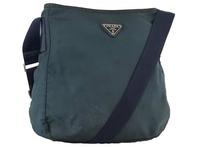 Bolsa de Ombro PRADA em Nylon Azul Marinho Auth ac3437
