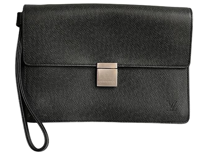 Louis Vuitton Taiga Selenga M30782 Handbag Grey Leather  ref.1928620